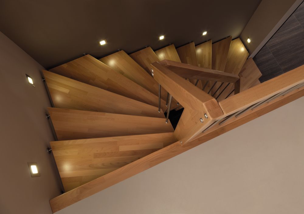 Éclairage dans l'escalier par LEDs dans le mur