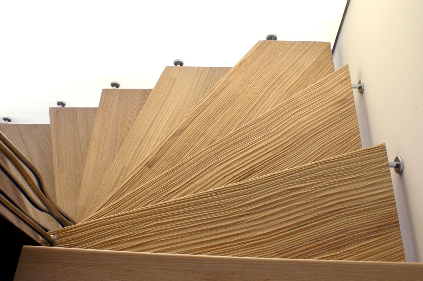 Escalier à marches antidérapantes Senzu de Treppenmeister